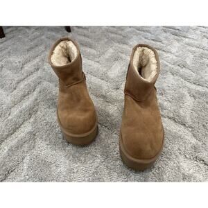 Ugg Classic Platform Mini Booties in Cognac Chestnut Sz 10 USED